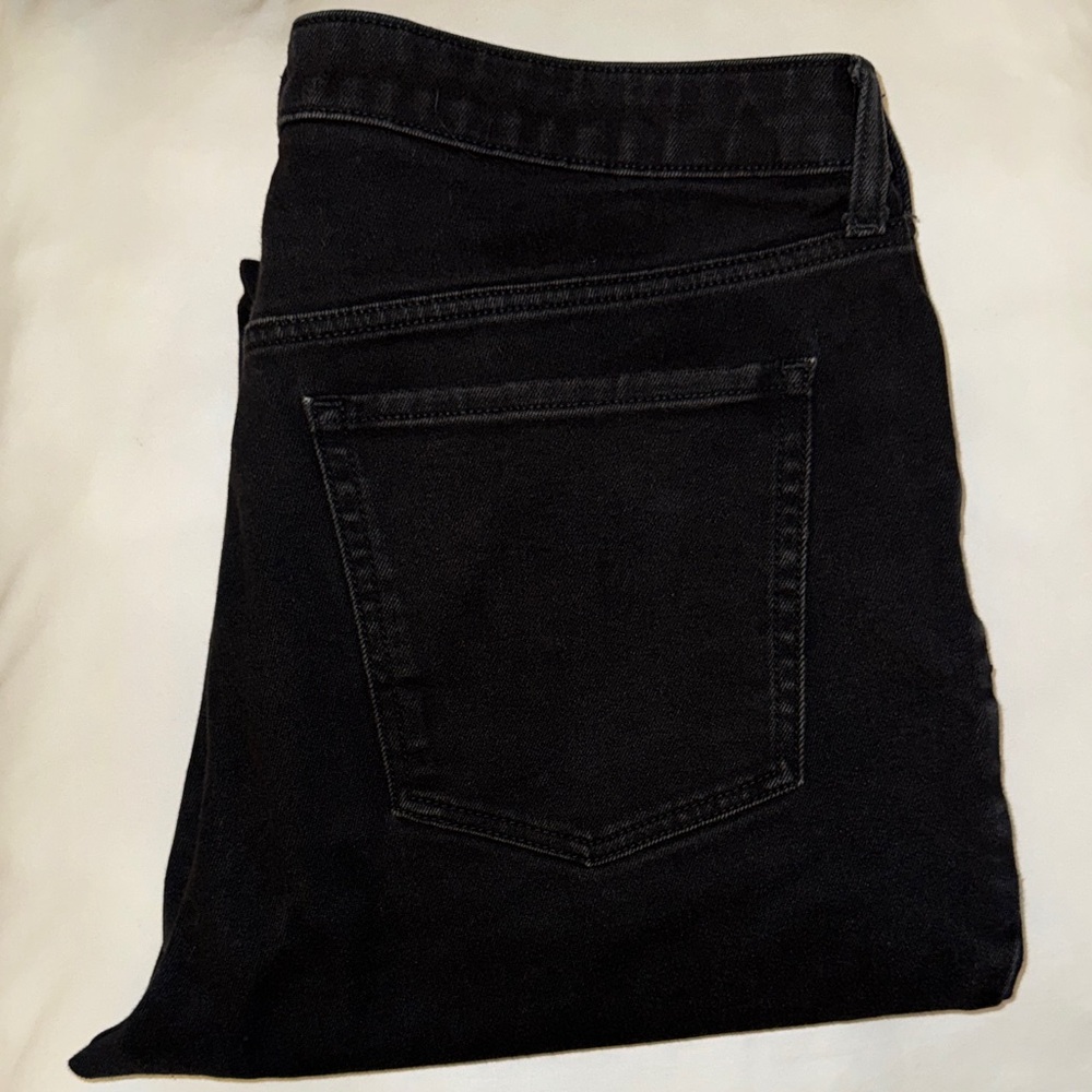 Old Navy Built in Warm Straight-Leg Jeans